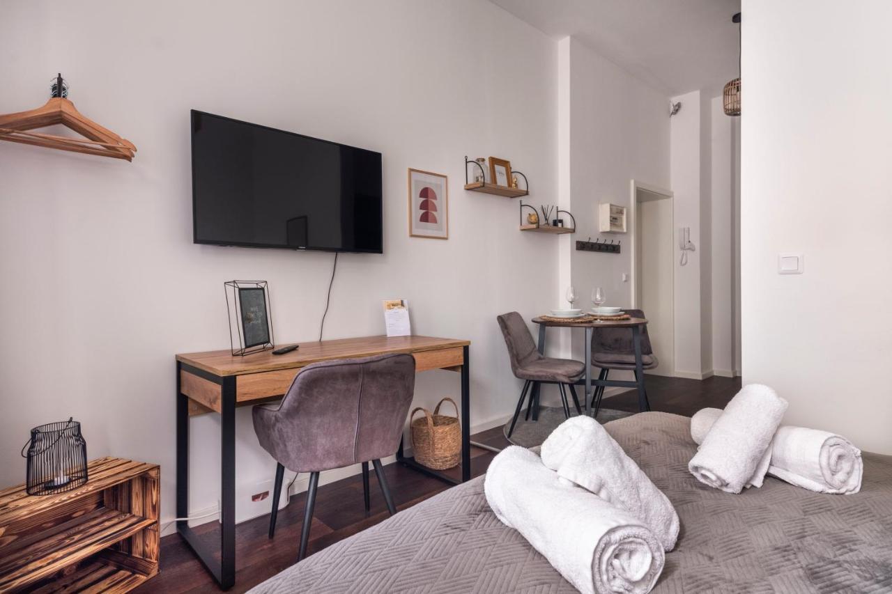 Central Apartment In Heart Of Берлін Екстер'єр фото