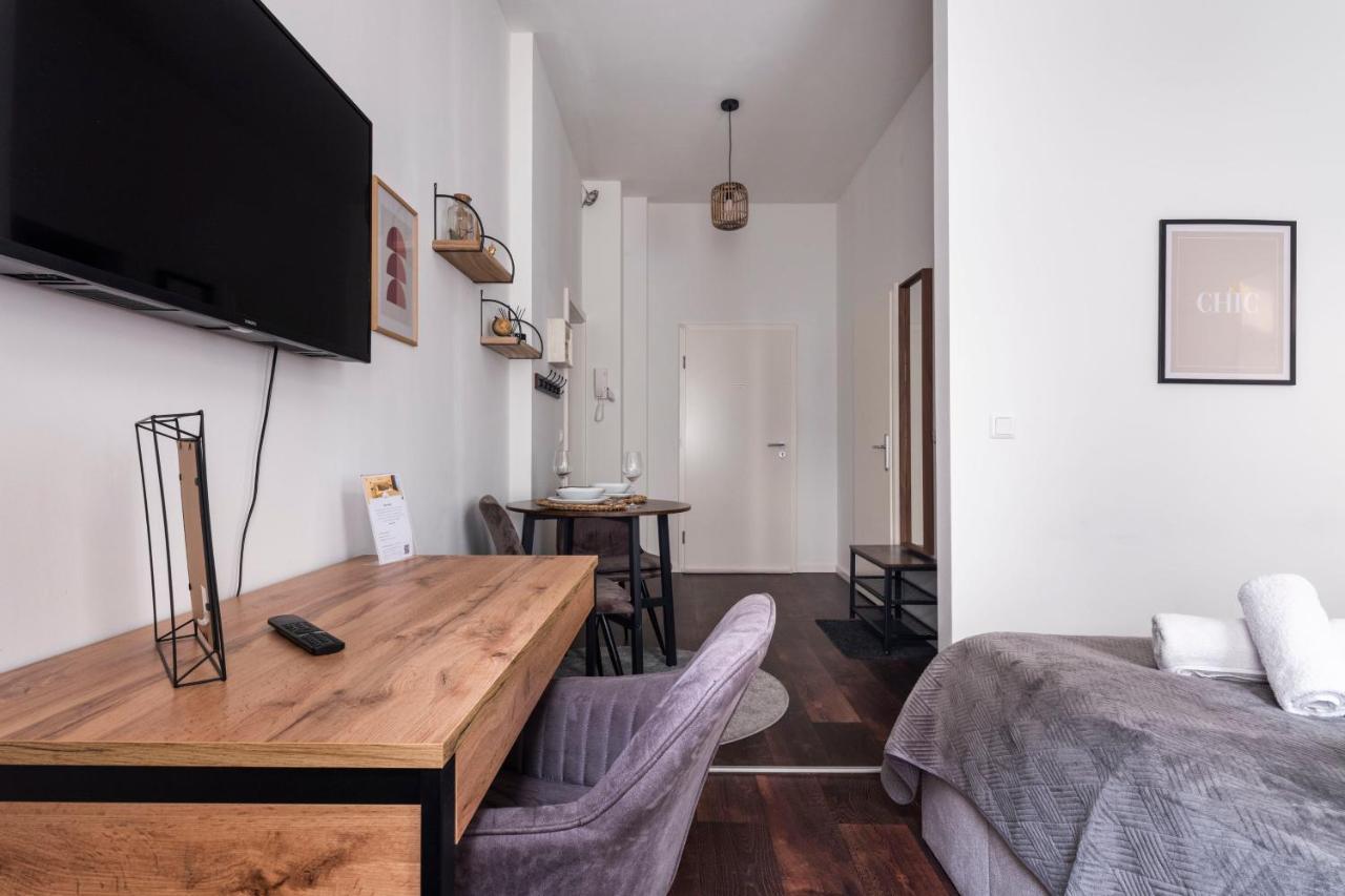 Central Apartment In Heart Of Берлін Екстер'єр фото